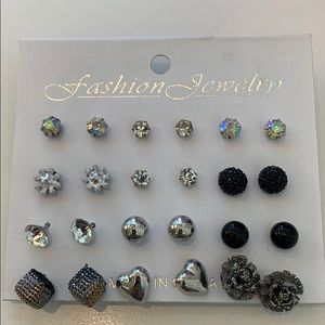 12 studded Earrings